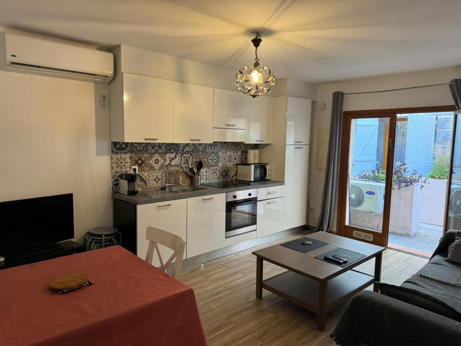 Cosy Poullan, 2-Bedroom Apartment, 200 M From The Beach Νίκαια Εξωτερικό φωτογραφία